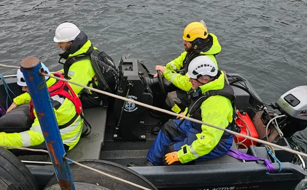 Safety boat cover